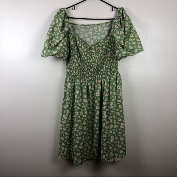 Adorable Sunflower Puffy Short Sleeve Dress - Picture 3 of 4